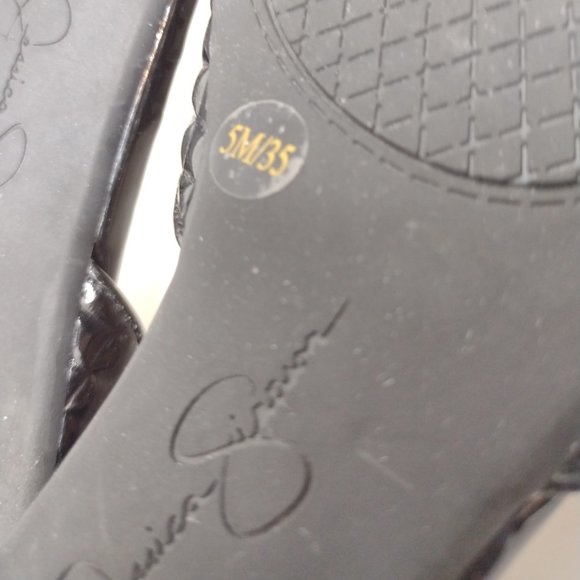 Jessica Simpson Renonna Black Waffle Embossed Flat Size 5 M - Picture 8 of 9